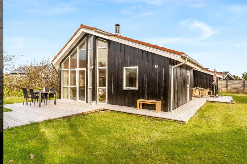Lovely Holiday Home With Sauna Located 200 Meters From The North Sea In Klitmøller - image 12