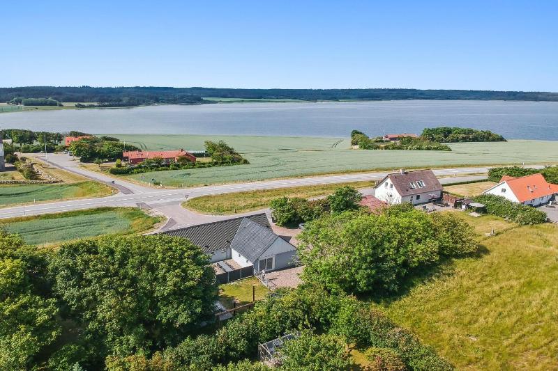 16-Person Holiday Home With View Over The Water And Wilderness Bath - image 3