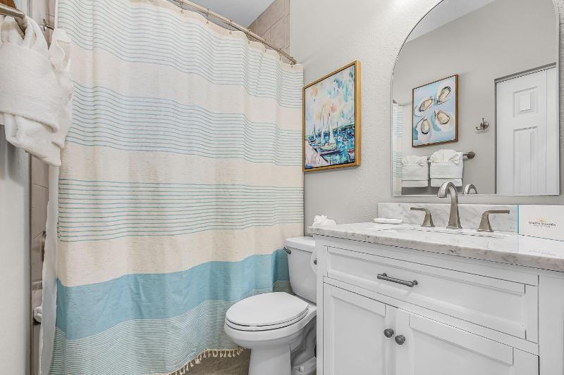140 Pearl Paradise 3BR 2BA with Pool! home - image 28