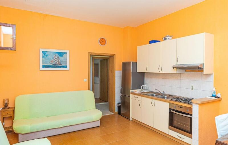 Apartments Sunny - image 12