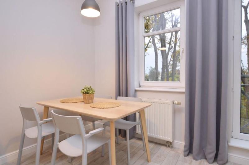 Comfortable Victus Studio near the Railway Station by Noclegi Renters - image 8
