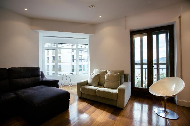 Alderdi Eder by People Rentals - image 10