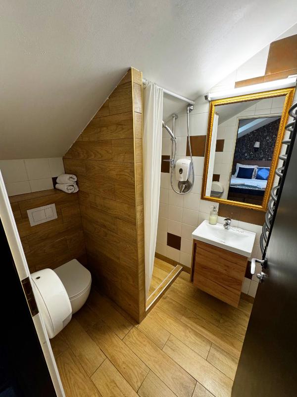 Apple Economy Hotel - image 13