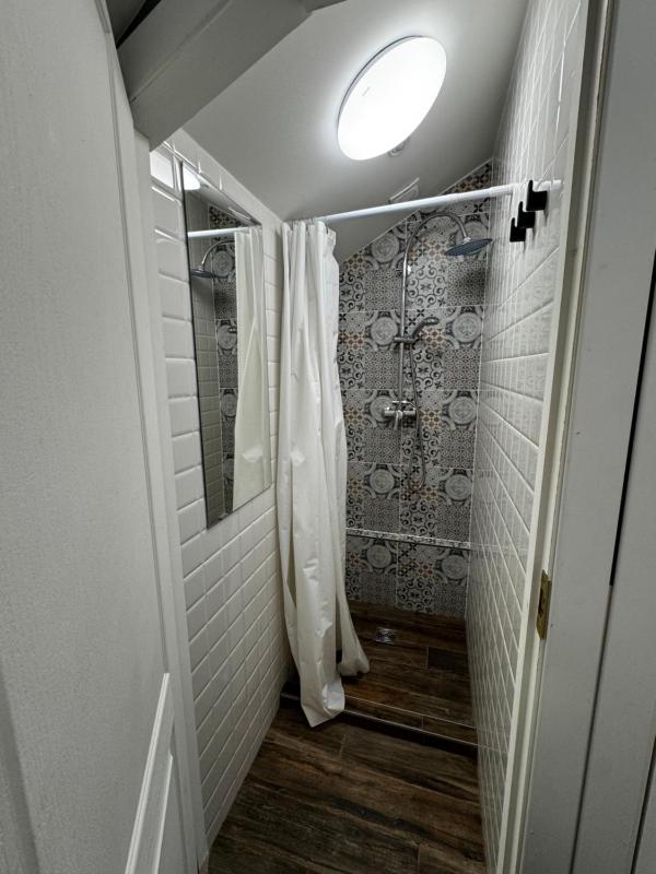 Apple Economy Hotel - image 35