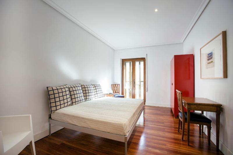 Alderdi Eder by People Rentals - image 26