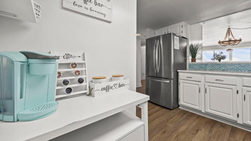 Edgewater West 72 - image 11