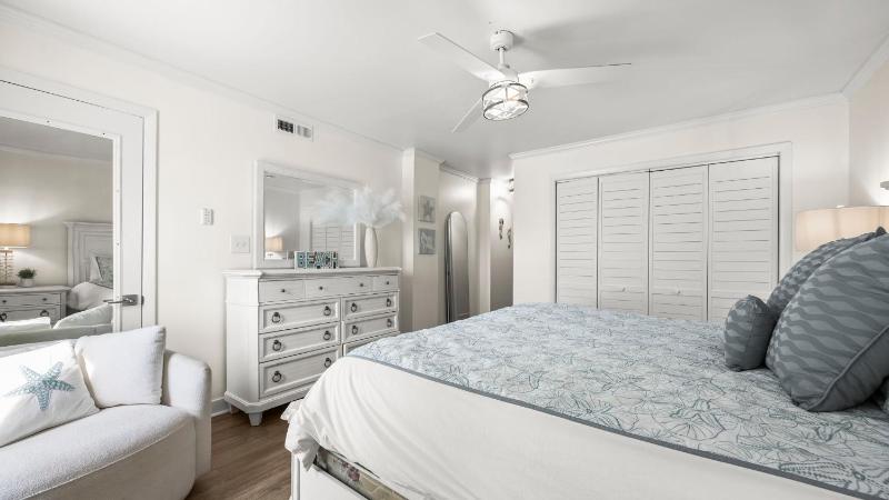 Edgewater West 72 - image 19