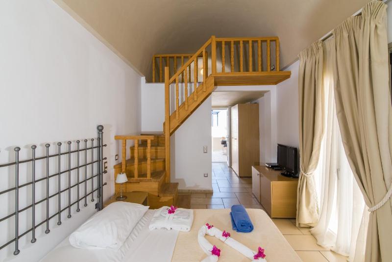 Maisonette with Indoor Hot Tub  image 4