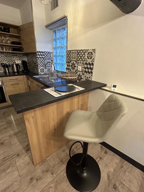 Le 23 - bel appartement de caractère au centre historique - image 21