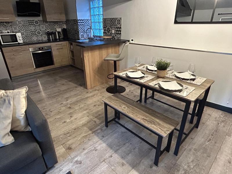 Le 23 - bel appartement de caractère au centre historique - image 15