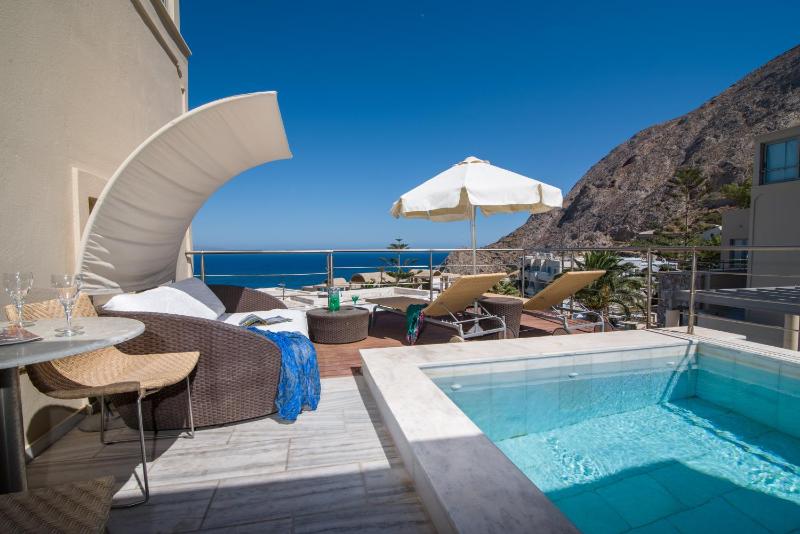 Junior Suite With Private Outdoor Pool image 4