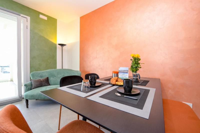 Opalia Residence - Rooftop Pool Apartment - image 10