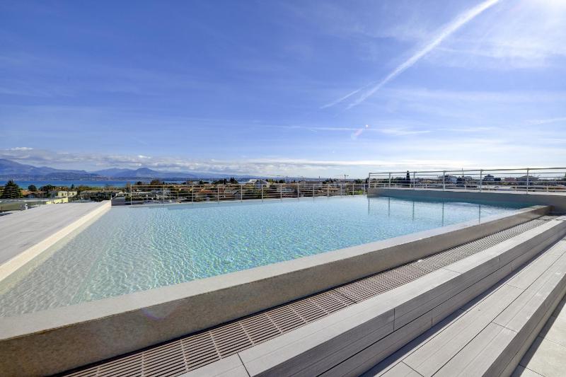 Opalia Residence - Rooftop Pool Apartment - image 25