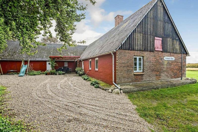 C11102-Hemmet-Faelledvej-2 - image 1