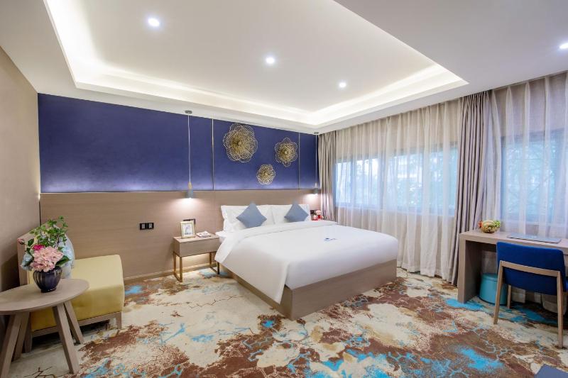 Cavalier Hotel Chongqing - image 27