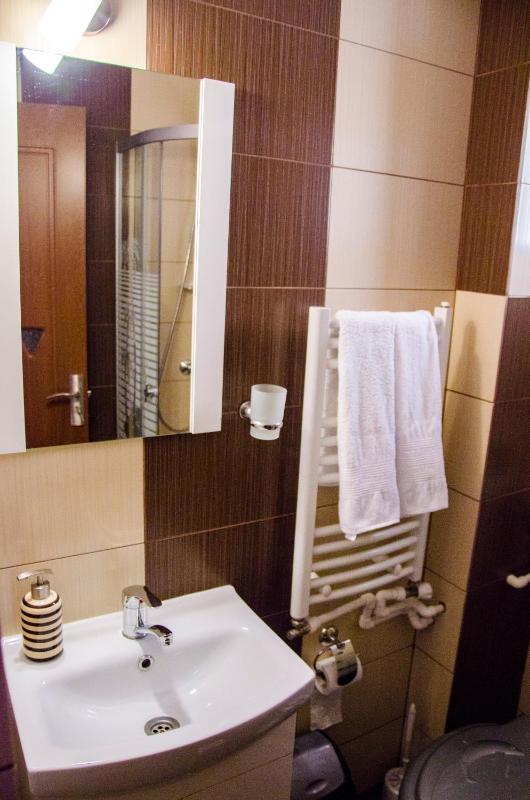 Triple Room with Private Bathroom image 2