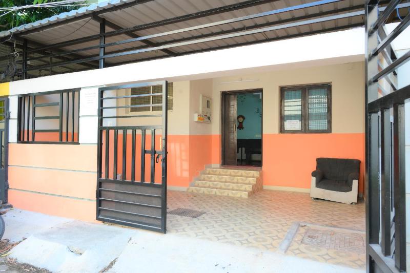 Le Breeze Villa - image 8
