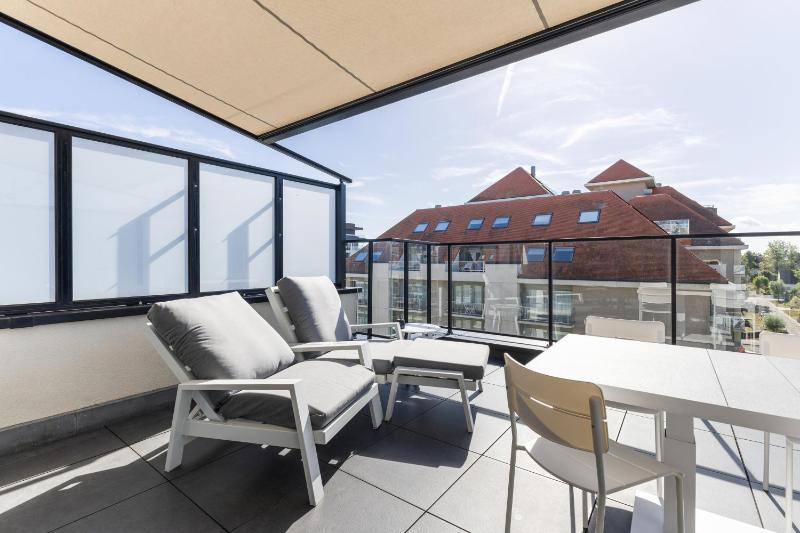 Thalassa 0501 Met Garage - image 7