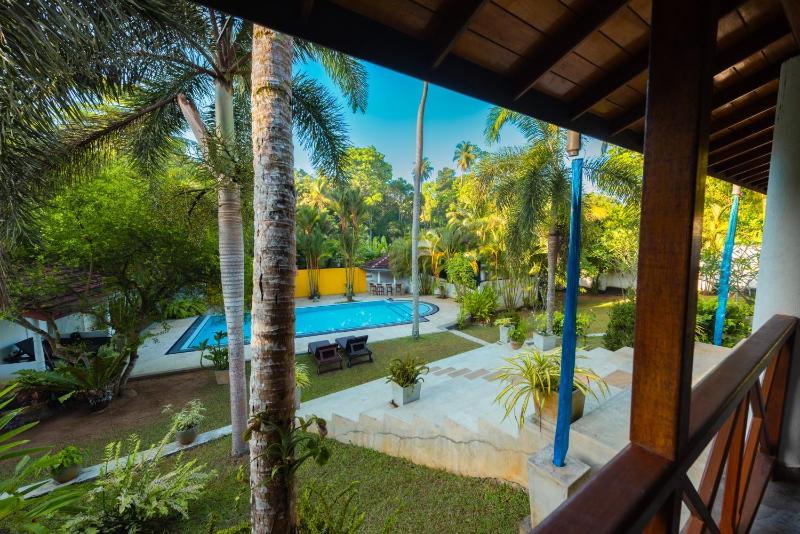 Coconut Grove Villa - Luxury 3 Bedrooms with Private Pool-Hikkaduwa - image 31