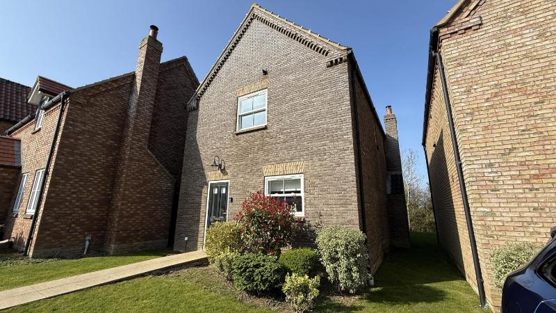 Old and New England Cottages - two 3 bedroom cottages nearby - Part of the The Bay Filey Holiday Village with pool gym and direct beach access pub restaurant tennis and meadows walks - image 44