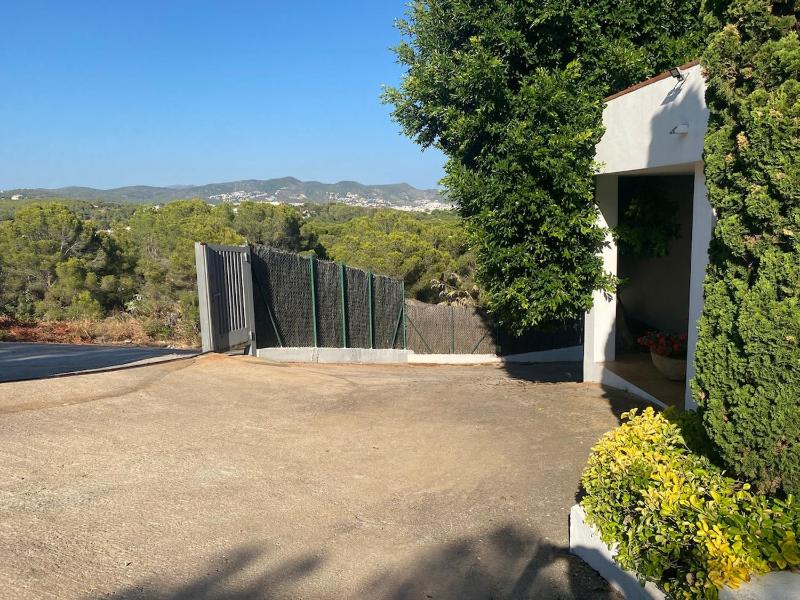 Villa Bon Neguit Amaizing View High on Golf and Sea in Sitges High comodity villa Suny oriented Best Area of Sitges - image 20