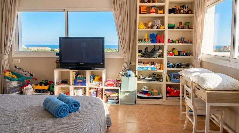 Villa Bon Neguit Amaizing View High on Golf and Sea in Sitges High comodity villa Suny oriented Best Area of Sitges - image 8
