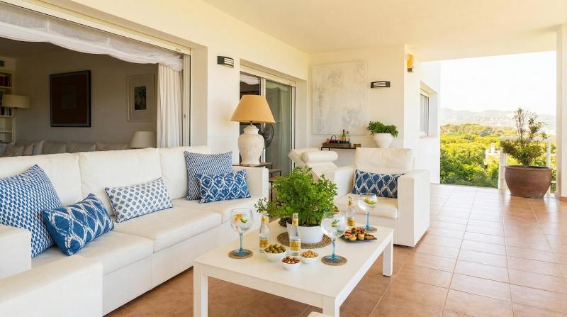 Villa Bon Neguit Amaizing View High on Golf and Sea in Sitges High comodity villa Suny oriented Best Area of Sitges - image 9