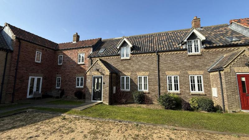 Life of Filey - Part of the The Bay Filey Holiday Village with pool gym and direct beach access pub restaurant tennis and meadows walks - image 38