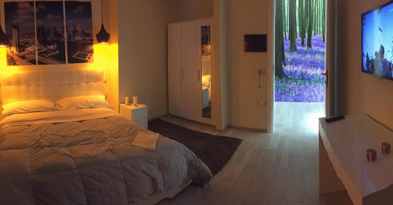 Double Room image 4