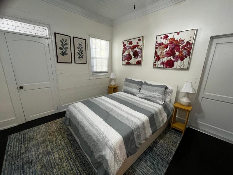 Downtown Nassau Oasis Unit 2 - image 11