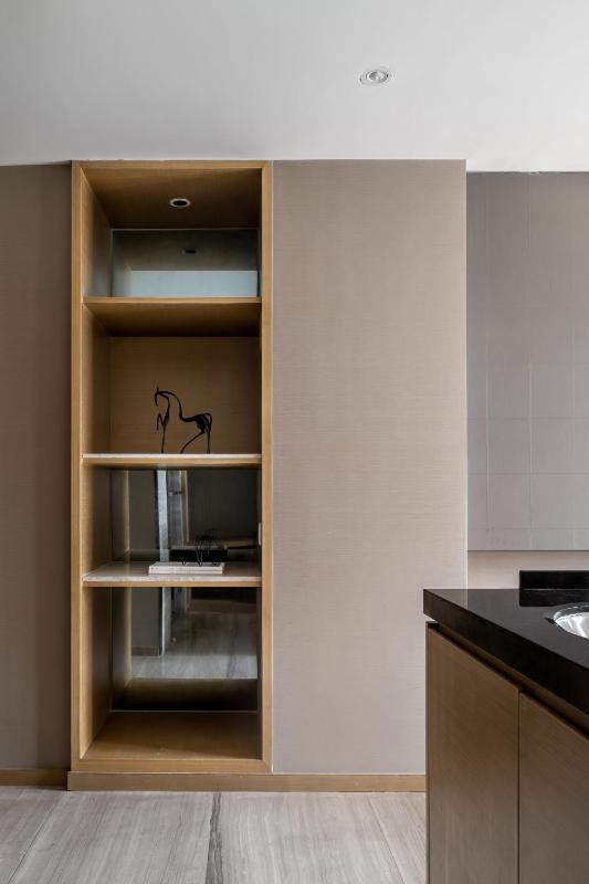 Suli Hotel Chongqing1 Min Walk to MetroNear Jiefangbei&Hongya CaveInternational guest-friendlyFree Self-Service LaundryFree High-Speed WiFiFree Chinese TeaFree Travel Advice - image 33