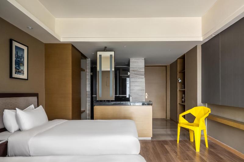 Suli Hotel Chongqing1 Min Walk to MetroNear Jiefangbei&Hongya CaveInternational guest-friendlyFree Self-Service LaundryFree High-Speed WiFiFree Chinese TeaFree Travel Advice - image 22