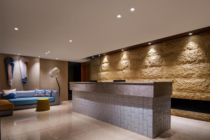Suli Hotel Chongqing1 Min Walk to MetroNear Jiefangbei&Hongya CaveInternational guest-friendlyFree Self-Service LaundryFree High-Speed WiFiFree Chinese TeaFree Travel Advice - image 5