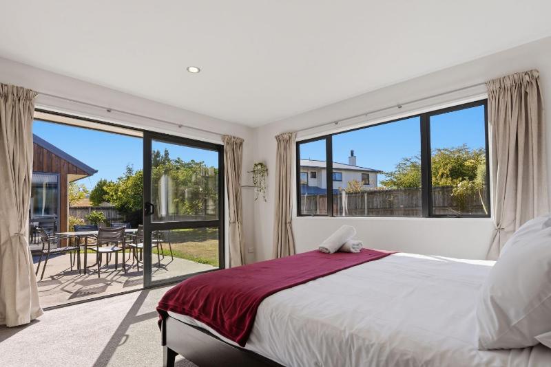 Home Sweet Home - Wanaka Getaway - image 28