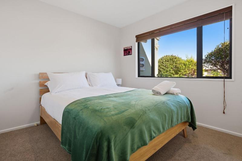 Home Sweet Home - Wanaka Getaway - image 13
