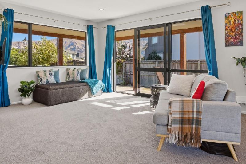 Home Sweet Home - Wanaka Getaway - image 36