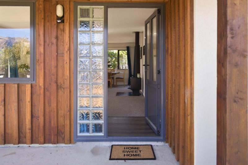 Home Sweet Home - Wanaka Getaway - image 5