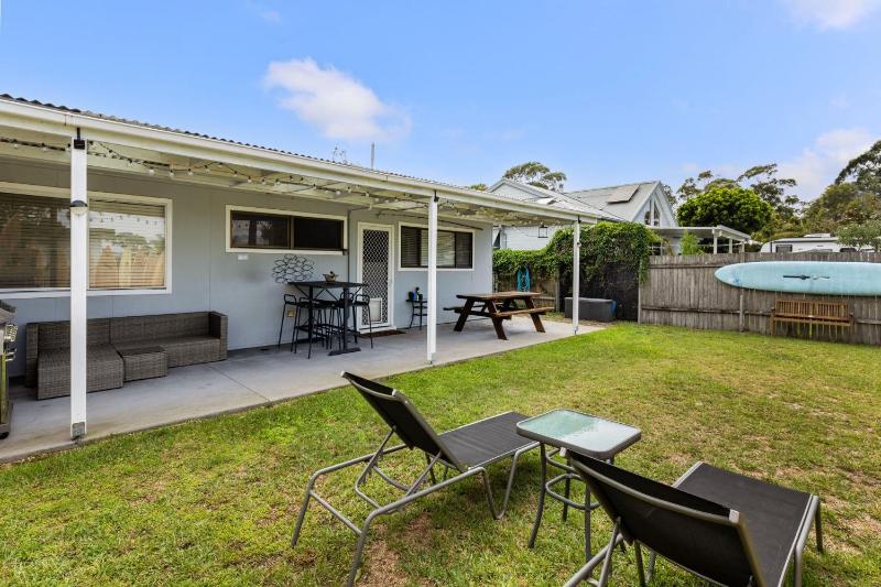 Roskell Retreat Pet Friendly 5 Mins Walk to Beach - image 18