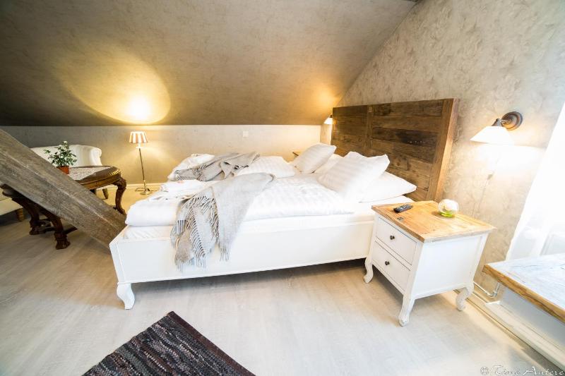 Junior Suite image 2