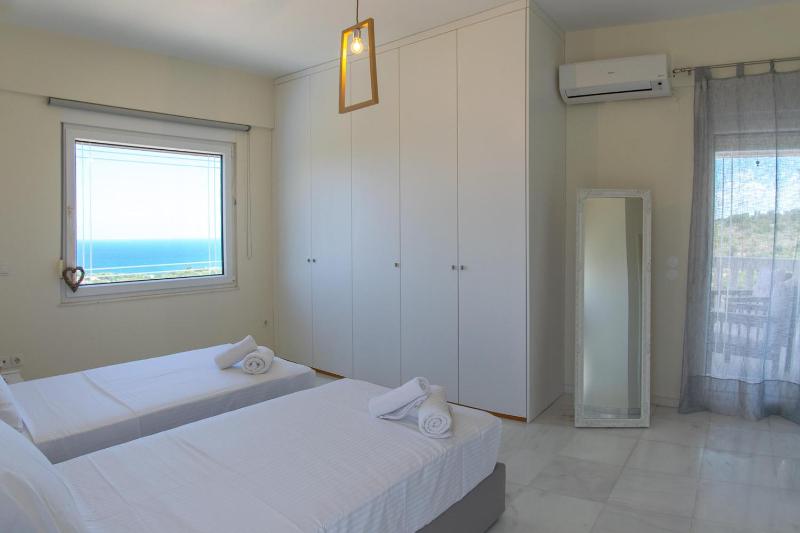 Four-Bedroom Villa image 4