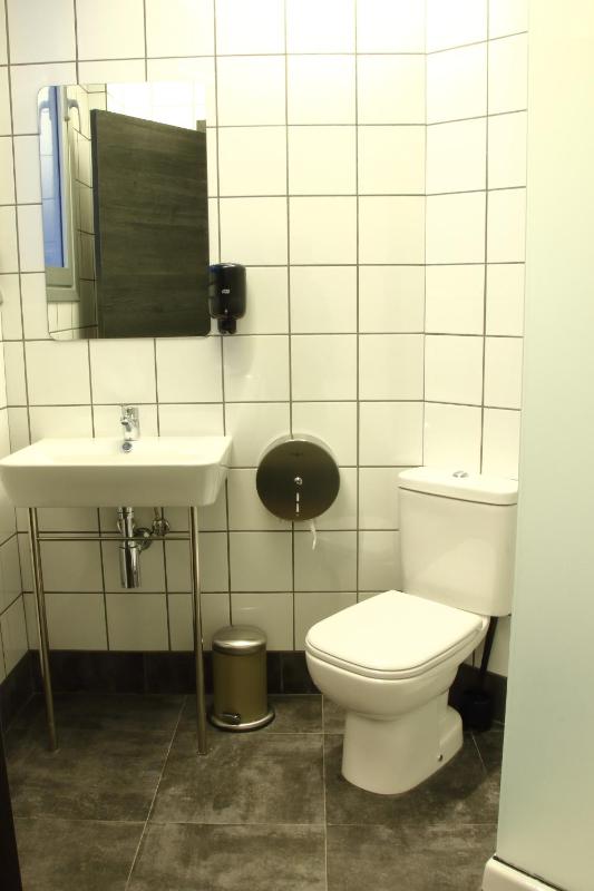 Double Room image 4