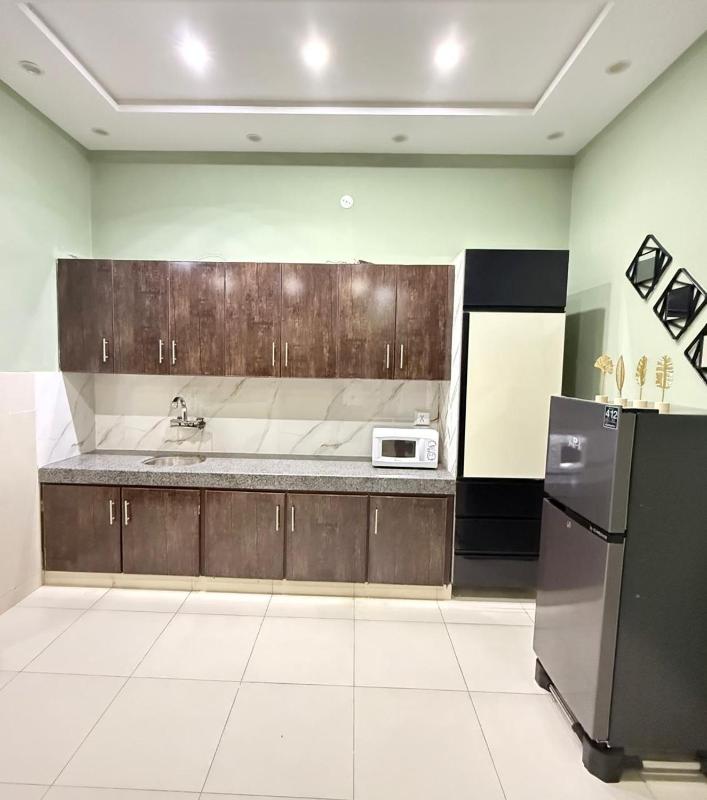 Stylish 1BHK Studio Apartment Stay In Faisalabad - image 11