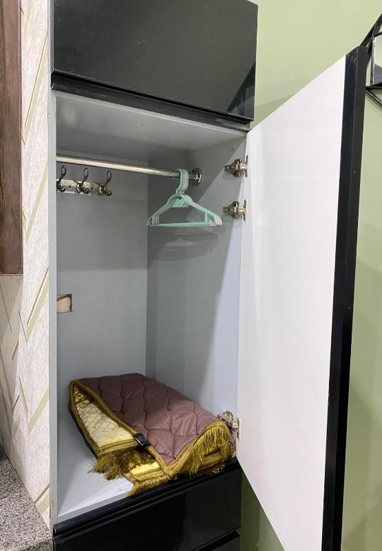 Stylish 1BHK Studio Apartment Stay In Faisalabad - image 12