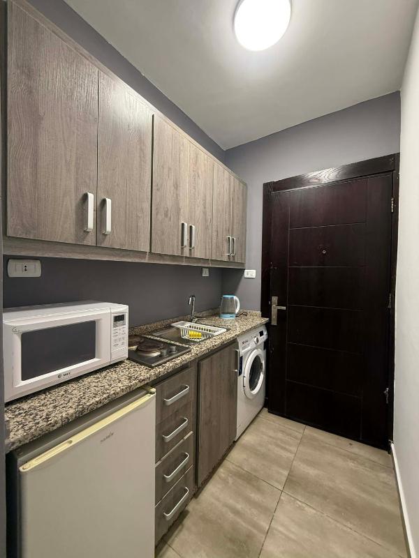 Cozy studio in swefieh - image 4