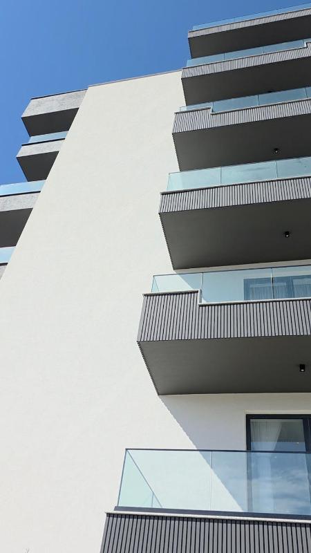 Lea Dream Coast - image 2