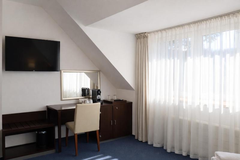 Pawlovnia Hotel - image 3