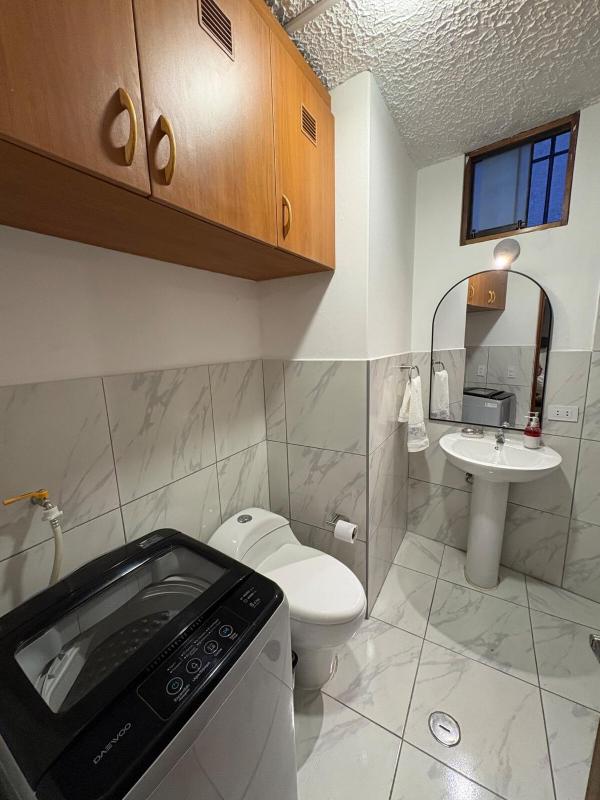 Cozy 1-Bedroom Apt for 4 in Central Miraflores - image 8
