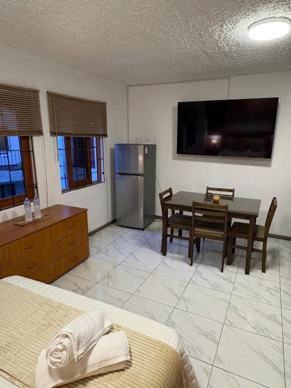 Cozy 1-Bedroom Apt for 4 in Central Miraflores - image 14
