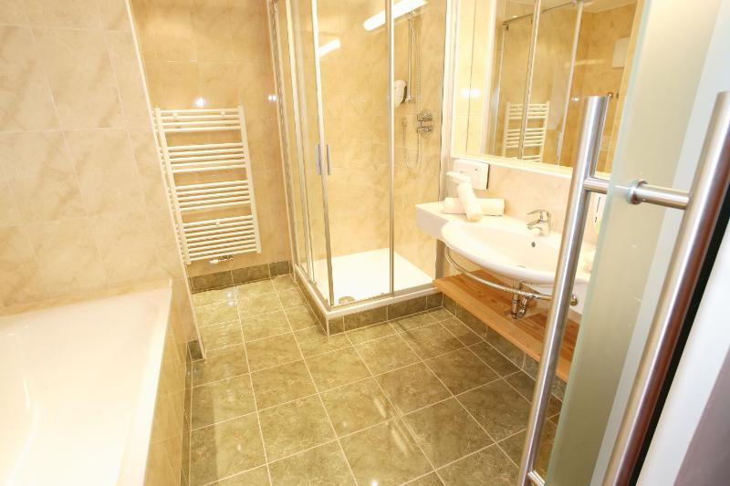 Junior Suite image 2