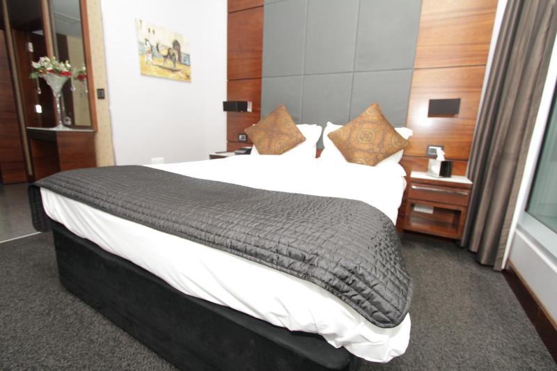 Standard Double Room image 4